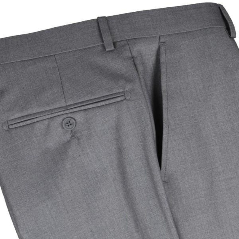 Suit - Picture 3 of 3